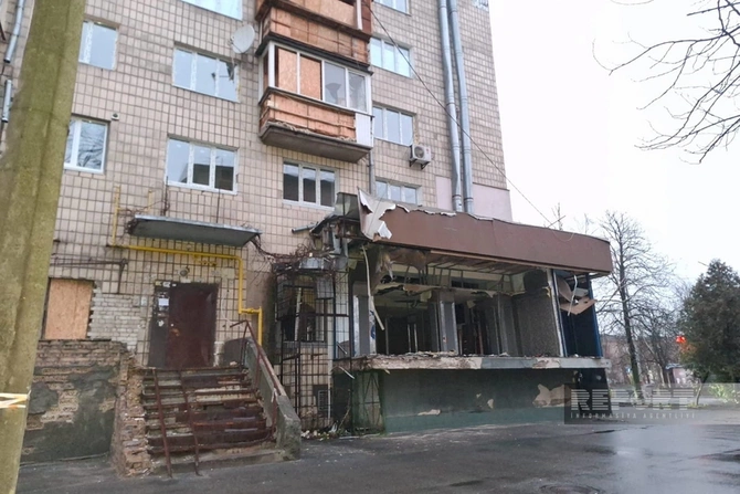 Kiyevdə azərbaycanlılar raket zərbəsindən zərər görən mülklərinin bərpasına başlayıb