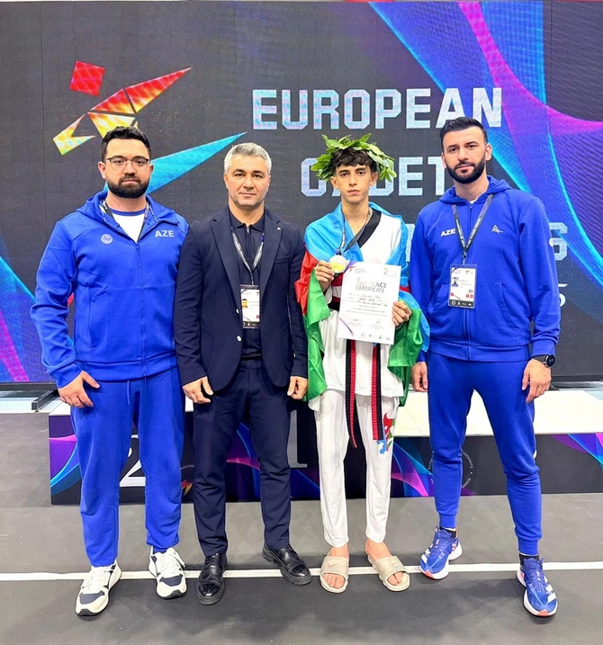 Azərbaycan taekvondoçusu Avropa birinciliyində gümüş medal qazanıb