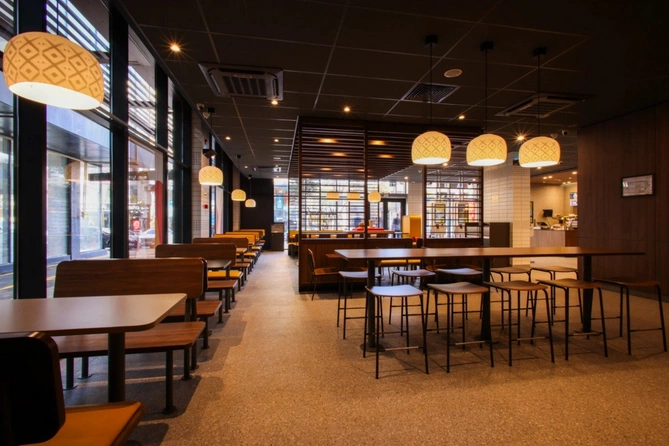 Xırdalanda ilk "McDonald's" restoranının açılışı olub Xırdalanda ilk "McDonald's" restoranının açılışı olub