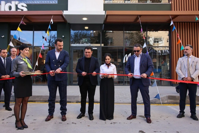 Xırdalanda ilk "McDonald's" restoranının açılışı olub Xırdalanda ilk "McDonald's" restoranının açılışı olub