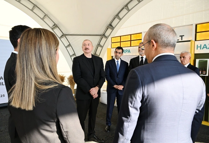 İlham Əliyev İmişlidə "Promalt" MMC-nin arpa emalı müəssisəsinin açılışını edib İlham Əliyev İmişlidə "Promalt" MMC-nin arpa emalı müəssisəsinin açılışını edib