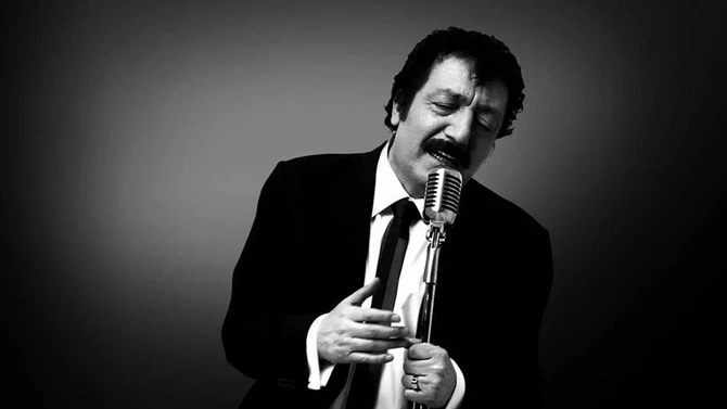 Müəzzin, usta, xilasedici, həkim, reklam meneceri işləyən TÜRKİYƏLİ MƏŞHURLAR - SİYAHI