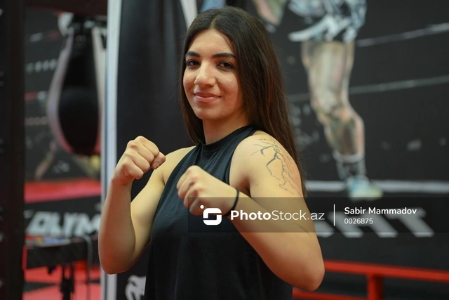 Kikboksçu Tülin Ələkbərovanın qeyri-etik fotosunu yayan şəxs: Kikboksçu Tülin Ələkbərovanın qeyri-etik fotosunu yayan şəxs: