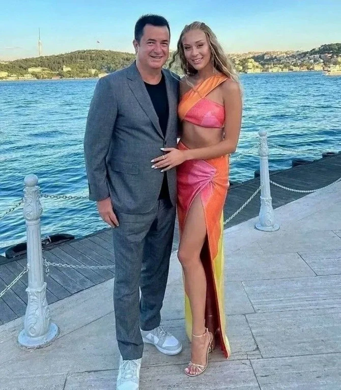 Bu gün Acun Ilıcalının toyudur - O, 30 yaş kiçik sevgilisi ilə evlənir