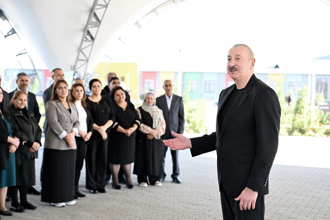 Zəngilanın Məmmədbəyli və Ağalı kəndlərinin sakinlərinə mənzillərin açarları təqdim edilib Zəngilanın Məmmədbəyli və Ağalı kəndlərinin sakinlərinə mənzillərin açarları təqdim edilib