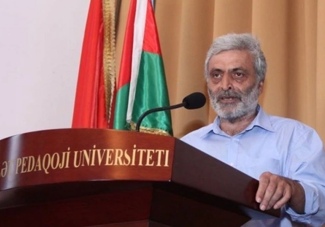 Universitetlərlə valideynləri üz-üzə gətirən problem - Təhsil haqqı necə ödənməlidir?
