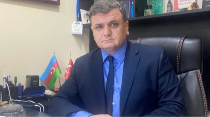 Bakıda insanlara qurulan  Bakıda insanlara qurulan