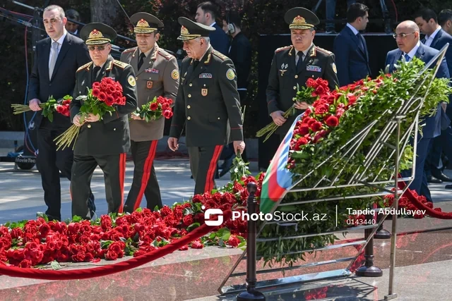 В Азербайджане чтят память общенационального лидера Гейдара Алиева