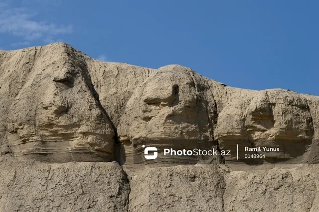 Qobustanın təbiət abidəsi: Palçıq vulkanizmi ilə formalaşan Quşqaya