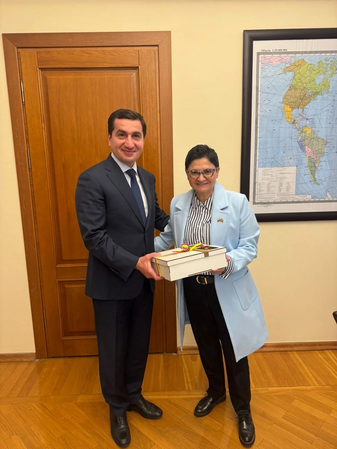 Azərbaycanla Kolumbiya arasında mina problemi ilə bağlı əməkdaşlıq məsələsi müzakirə olunub