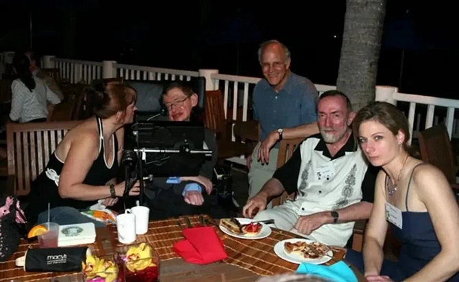 The Epstein case files: a famous physicist's name mentioned more than 250 times