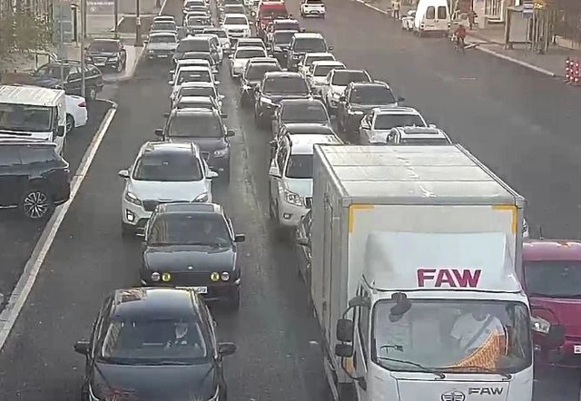 Bakının bu küçələrində sıxlıq var - SİYAHI Bakının bu küçələrində sıxlıq var - SİYAHI