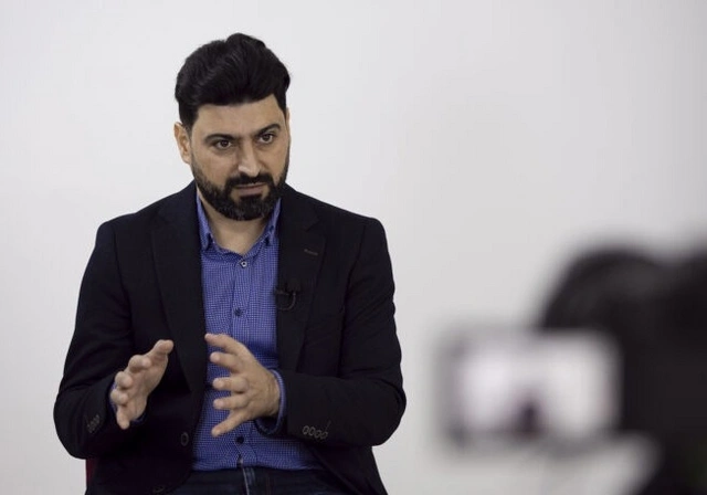 Sərnişinlər metro əvəzinə taksini seçirlər - SƏBƏB