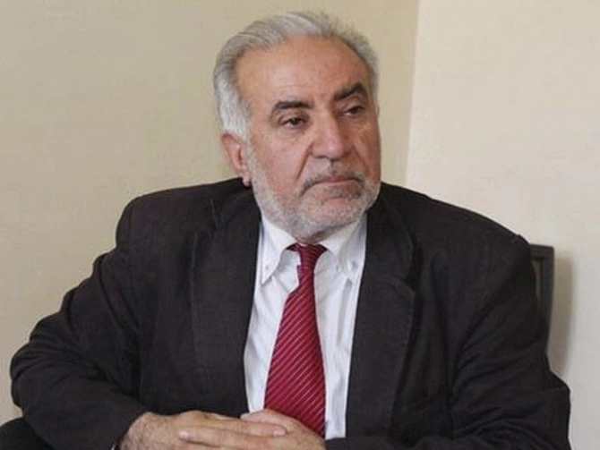 Qadağa elektron siqaret çəkənlərin sayını azaldıb? - VACİB AÇIQLAMA