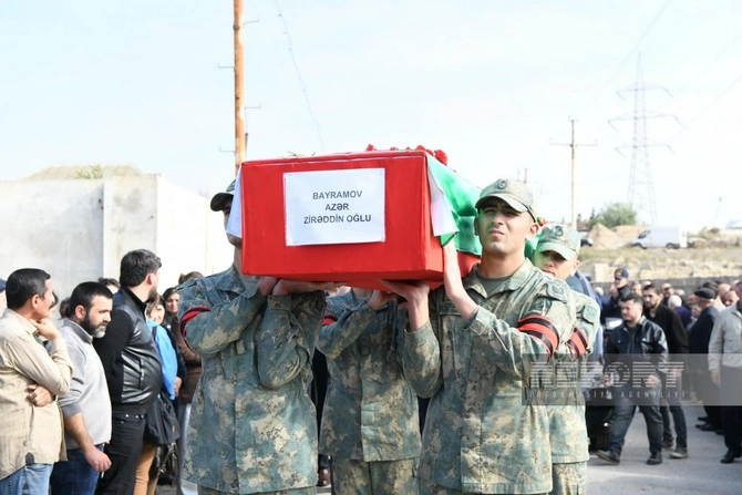 I Qarabağ müharibəsinin daha üç itkin-şəhidi dəfn olunub I Qarabağ müharibəsinin daha üç itkin-şəhidi dəfn olunub