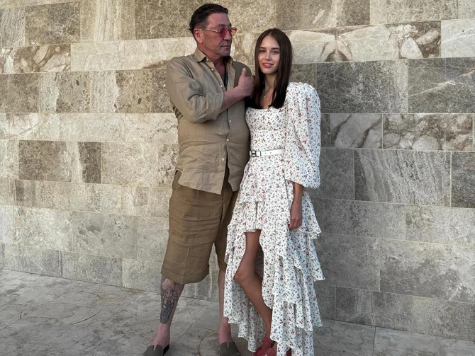 63 yaşlı Qriqori Leps 19 yaşlı sevgilisi ilə evlənir? - AÇIQLAMA