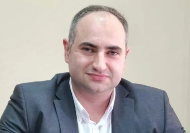 Yeni binalarda qaraj xaosu: Minlərlə sakinin ortaq parkinq PROBLEMİ Yeni binalarda qaraj xaosu: Minlərlə sakinin ortaq parkinq PROBLEMİ