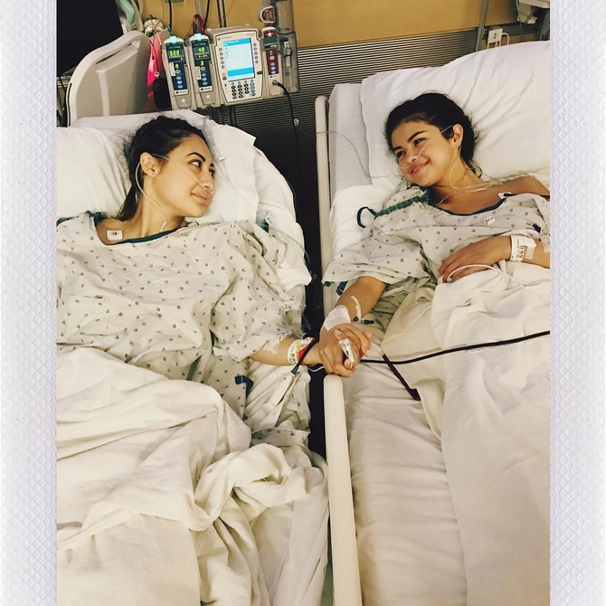 Selena Qomezə böyrəyini verib, toyuna çağırılmayan rəfiqəsi danışdı Selena Qomezə böyrəyini verib, toyuna çağırılmayan rəfiqəsi danışdı