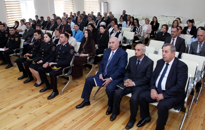 Xaçmaz Rayon Polis Şöbəsinin təşəbbüsü ilə pedaqoji kollektivlə görüş keçirilib Xaçmaz Rayon Polis Şöbəsinin təşəbbüsü ilə pedaqoji kollektivlə görüş keçirilib