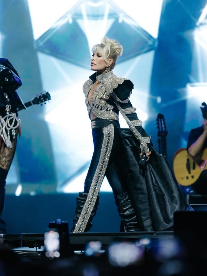 Ajda Pekkan bunun üçün 9000 dollar xərclədi