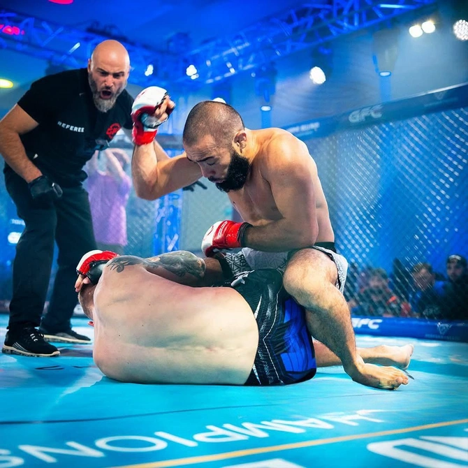 Alim Nəbiyev MMA-də növbəti qələbəsini qazanıb, rəqibini 1-ci raundda nokaut edib Alim Nəbiyev MMA-də növbəti qələbəsini qazanıb, rəqibini 1-ci raundda nokaut edib