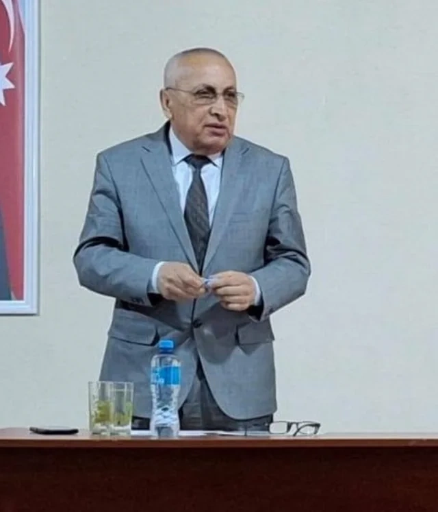 Nazir Abid Şərifovun qardaşı oğlunu işdən çıxardı