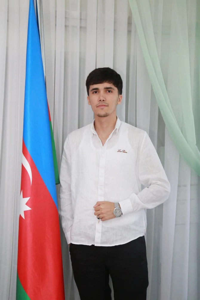 Azərbaycanlı gənc 