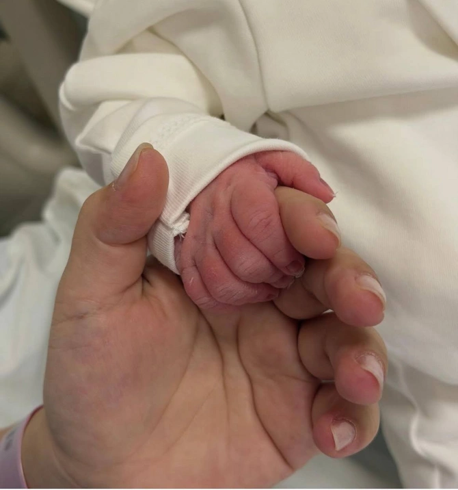 Tanınmış xanəndə ilk dəfə ana oldu