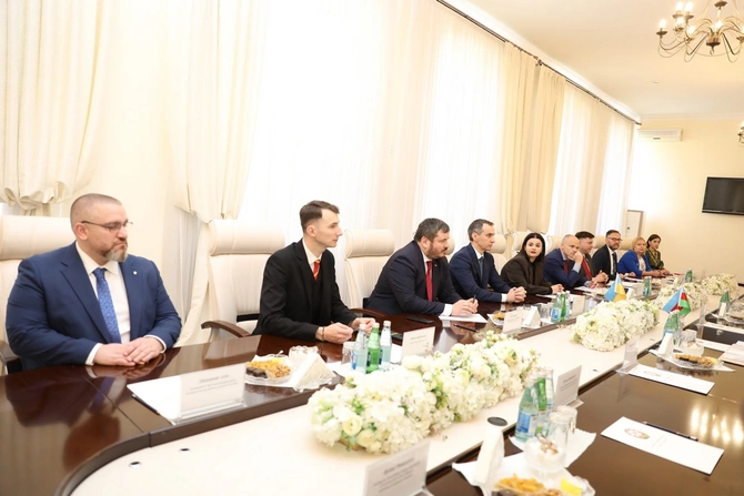 Ukrayna və Azərbaycan səhiyyə nazirləri saziş imzalayıb, əməkdaşlıq genişləndirilir Ukrayna və Azərbaycan səhiyyə nazirləri saziş imzalayıb, əməkdaşlıq genişləndirilir