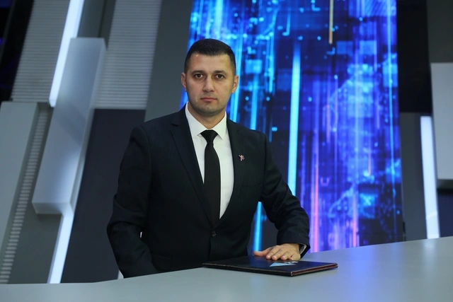 Komada olan Əməkdar mədəniyyət işçisinin oğlu: 