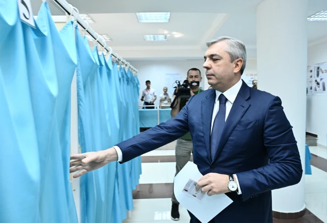 Samir Nuriyev səs verdi