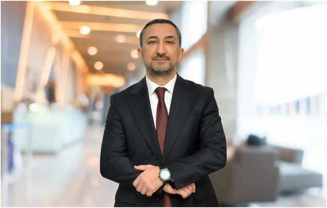 Azərbaycan Zərgərlər Assosiasiyası: Qızılın 1 unsiyasının qiyməti 5 500 dolları keçə bilər