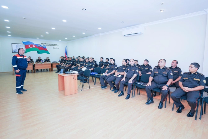 Balaxanı neftçiləri və FHN əməkdaşları yanğından mühafizə üzrə birgə profilaktik seminarlar keçirirlər