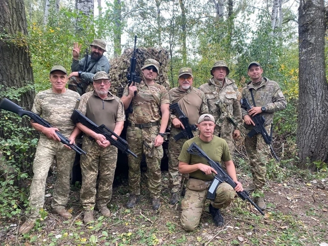 Donbas cəbhəsində azərbaycanlı jurnalistin erməni hərbçi ilə Qarabağ dialoqu