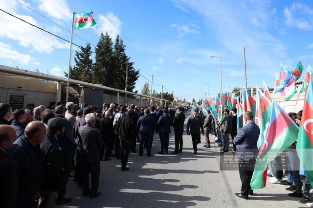 İtkin-şəhid Mikayıl Əliyevin nəşinin qalıqları dəfn edilib İtkin-şəhid Mikayıl Əliyevin nəşinin qalıqları dəfn edilib