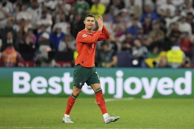 Ronaldonun cəzası müzakirələrə səbəb oldu - Millidən imtina edə bilər