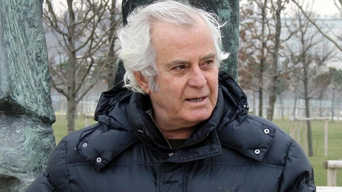 Müəzzin, usta, xilasedici, həkim, reklam meneceri işləyən TÜRKİYƏLİ MƏŞHURLAR - SİYAHI