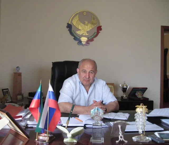 Ильхам Алиев наградил Курбана Курбанова орденом 
