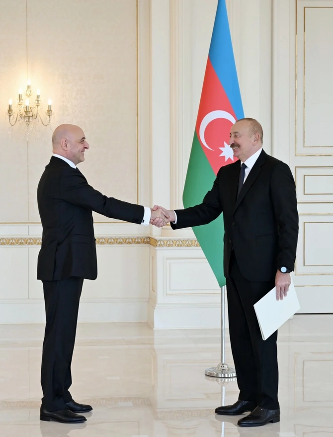 İlham Əliyev Gürcüstanın Azərbaycanda yeni təyin olunmuş səfirini qəbul edib