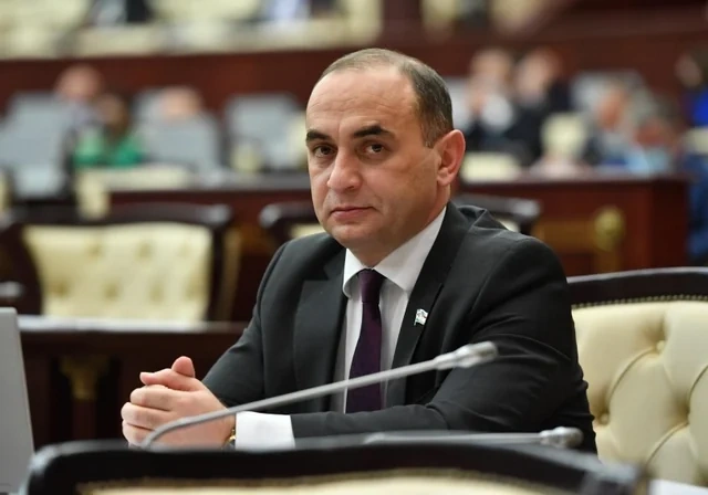 Tələbələrə yardım 23 yaşda bitməməlidir: Səbəb