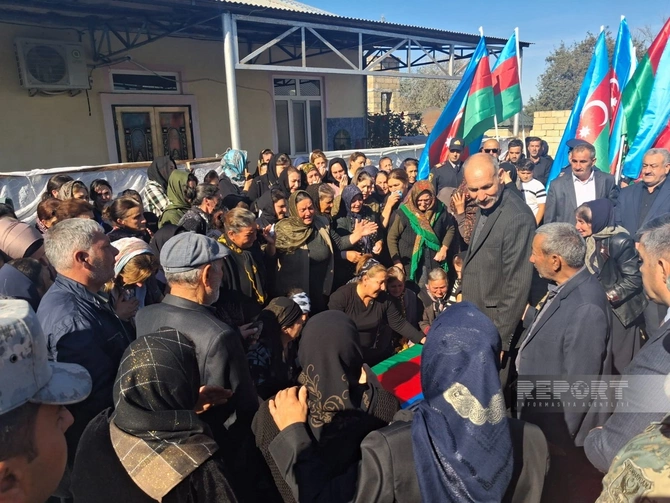 İmişlidə I Qarabağ müharibəsinin itkin-şəhidi Elçin Heydərov dəfn edilib İmişlidə I Qarabağ müharibəsinin itkin-şəhidi Elçin Heydərov dəfn edilib