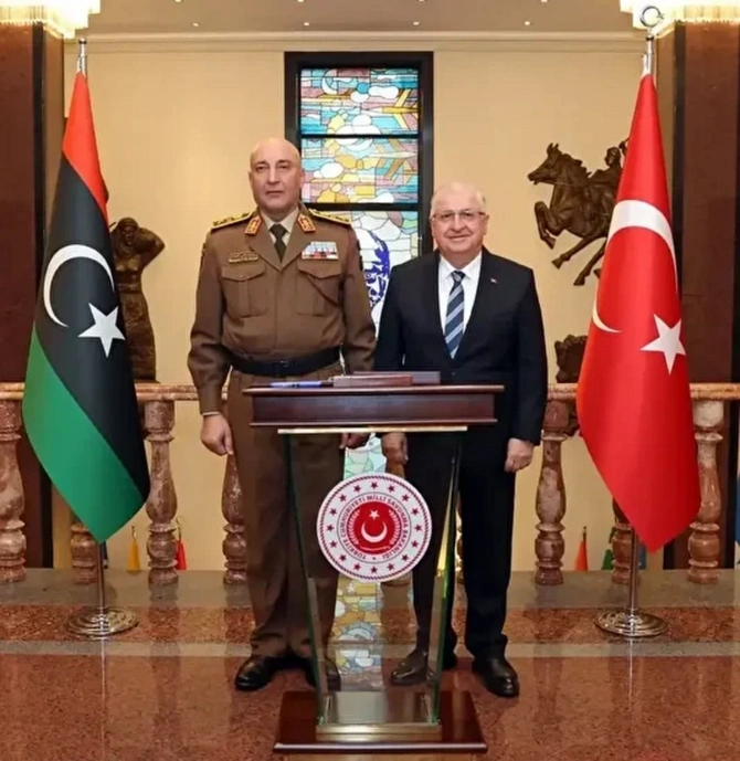 Türkiyədə Liviyanın Baş Qərargah rəisinin olduğu deyilən təyyarə ilə əlaqə kəsilib