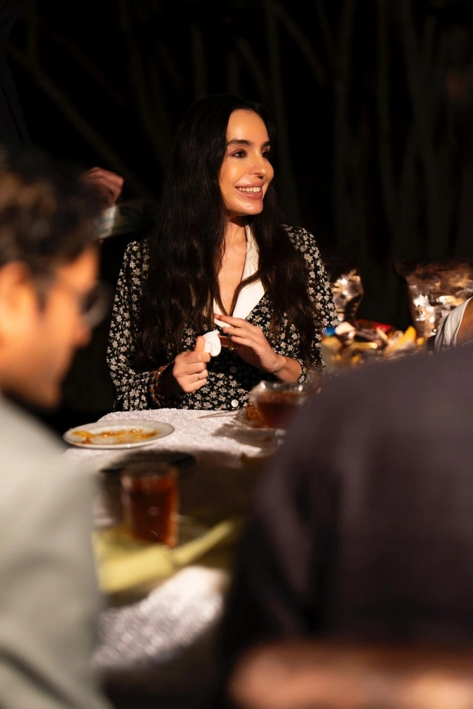 Leyla Əliyeva Qəbələdə "Gənc arıçı" layihəsinin iştirakçısı ilə görüşüb Leyla Əliyeva Qəbələdə "Gənc arıçı" layihəsinin iştirakçısı ilə görüşüb