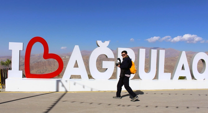 Avropalı turistlərin Azərbaycanda ən çox səfər etdiyi bölgələrdən biri Avropalı turistlərin Azərbaycanda ən çox səfər etdiyi bölgələrdən biri