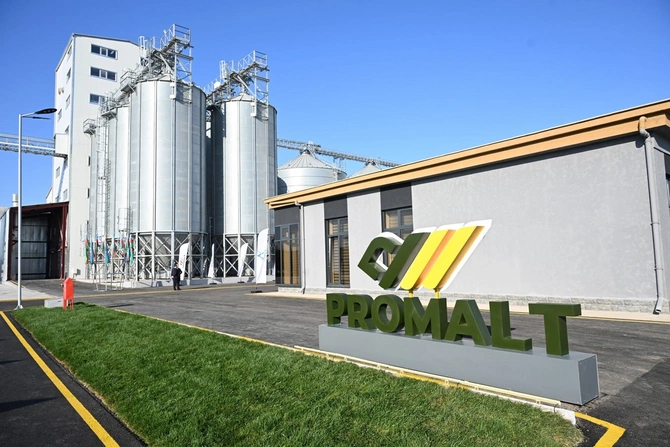 İlham Əliyev İmişlidə "Promalt" MMC-nin arpa emalı müəssisəsinin açılışını edib İlham Əliyev İmişlidə "Promalt" MMC-nin arpa emalı müəssisəsinin açılışını edib