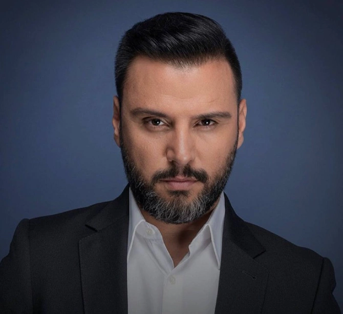 Türkiyə şou-biznesinin məşhurlarının əsl adı nədir?