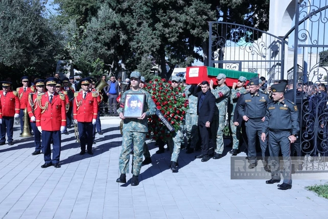 Birinci Qarabağ müharibəsinin itkin-şəhidi Mübariz Şahmurov dəfn olunub Birinci Qarabağ müharibəsinin itkin-şəhidi Mübariz Şahmurov dəfn olunub