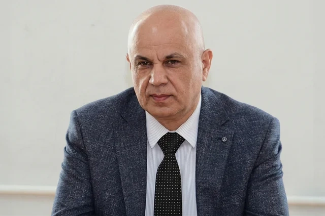 Sürücülük təlimində ciddi QANUN POZUNTUSU: 17 yaşlı şəxslə əsas yola çıxdı