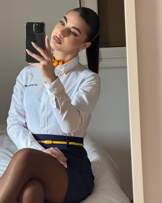 Dünyanın ən gözəl stüardessaları ONLARDIR - SİYAHI