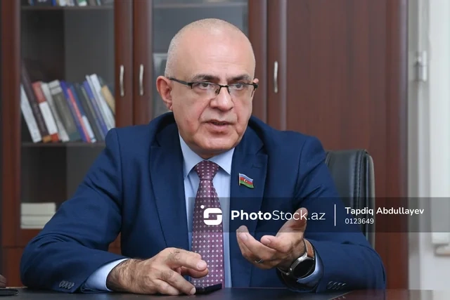 Xəstə təfəkkürün efirdə təcəssümü - Solovyovun iyrənc qəzəbli obrazı...